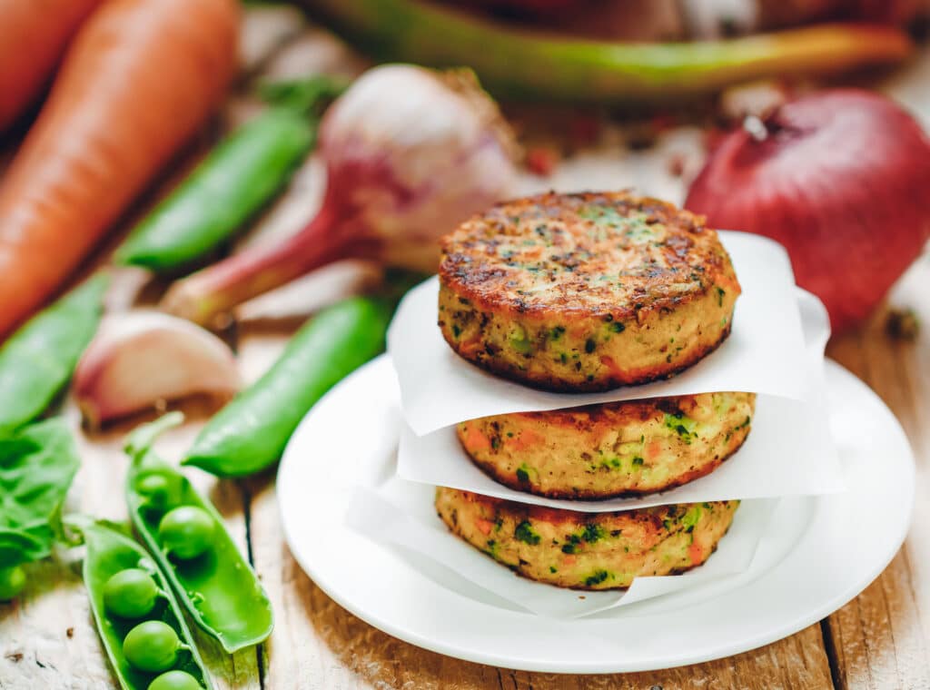 Fleischalternative: dieses Bild zeigt eine vegetarische Frikadelle